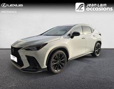 Lexus NX Valence