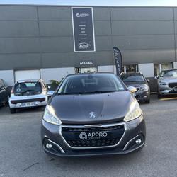 Peugeot 208 1.2i PureTech 12V - 82  BERLINE Style PHASE 2 Plon&eacute;our-Lanvern
