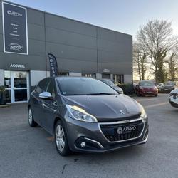 Peugeot 208 1.2i PureTech 12V - 82  BERLINE Style PHASE 2 Plon&eacute;our-Lanvern