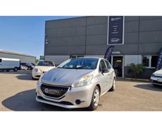 Peugeot 208 Plonéour-Lanvern