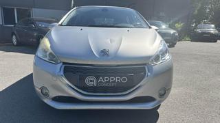 Peugeot 208  - photo 2