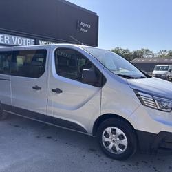 Renault Trafic combi Zen L2 Blue dCi 150 S&S - 8 pl 4 portes  (mai 2023) (co2 188) Ambri&egrave;res-les-Vall&eacute;es