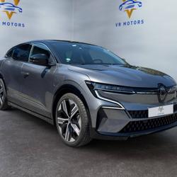 Renault Megane 4 E-Tech Electric EV60 220ch Iconic ** 1ER MAIN / ETAT NEUF / 100 % SOH ** Serres-Castet