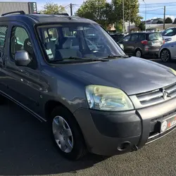 Citroen Berlingo 2.0 HDI90 BIVOUAC 4P occasion - Angers - photo 2/9