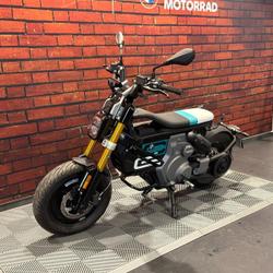 BMW C1 CE02 Chen&ocirc;ve