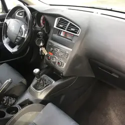 Citroen C4 1.4 VTI 95CH ATTRACTION / 86587 KM MOTEUR A CHAINE DE DISTRIBUTION occasion - Angers - photo 3/8