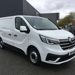 Renault Trafic E-TECH L2H1 52KWH AC22 GRAND CONFORT / 16650 HORS TAXES occasion - Angers - photo 2/9