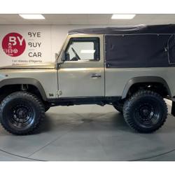 Land Rover Defender 90 300 TDI 113 CH - 3 PLACES- HARD TOP - GARANTIE 12 MOIS Laval