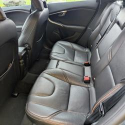 Volvo V40 Cross Country T3 152CH SIGNATURE EDITION GEARTRONIC Saint-Georges-sur-Loire