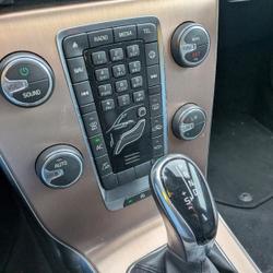 Volvo V40 Cross Country T3 152CH SIGNATURE EDITION GEARTRONIC Saint-Georges-sur-Loire