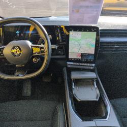 Renault Austral 1.2 E-TECH FULL HYBRID 200CH ICONIC- 23 Saint-Georges-sur-Loire