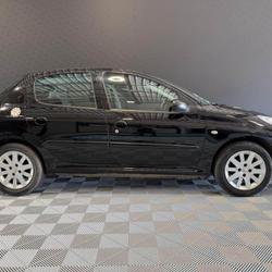 Peugeot 206 1.4i + BERLINE Trendy Arras