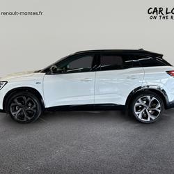 Renault Austral Austral E-Tech hybrid 200 Iconic esprit Alpine Mantes-la-Ville