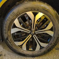 Renault Austral 1.2 E-TECH FULL HYBRID 200CH TECHNO - 24 Saint-Georges-sur-Loire