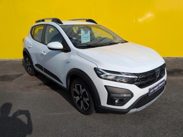 Dacia Sandero  - 11 990 €