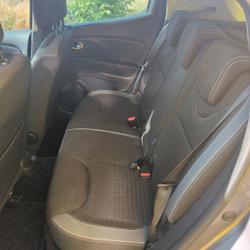 Renault Clio 4 1.2 TCE 120CH ENERGY INTENS EDC EURO6 2015 Saint-Georges-sur-Loire