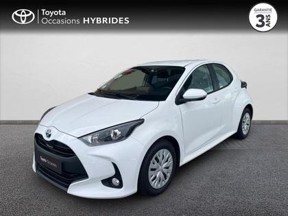 Toyota Yaris - 116h Dynamic Business 5p + Programme Beyond Zero Academy MY22 - 15 990 €