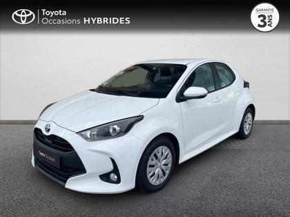Toyota Yaris - 116h Dynamic Business 5p + Programme Beyond Zero Academy MY22 - 15 990 €