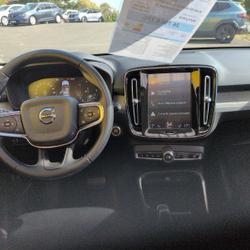 Volvo XC40 D3 ADBLUE 150CH INSCRIPTION LUXE GEARTRONIC 8 occasion - Saint-Georges-sur-Loire - photo 2/17