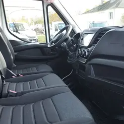 Iveco Daily 35S14 2.3 V12 occasion - Clermont - photo 2/16
