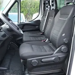 Iveco Daily 35C16H 3.0 CAISSE +HAYON 750KG Clermont