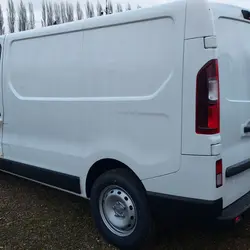 Renault Trafic L1H1 3T 2.0 BLUE DCI 150CH ADVANCE AUTO -25 Clermont