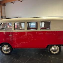 Volkswagen Combi TYPE 2 La Gacilly