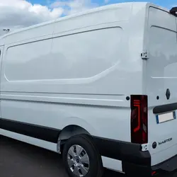 Renault Master F3500 L2H2 2.0 BLUE DCI 150CH ADVANCE PRO AUTO - 25 Clermont