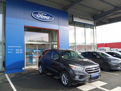 Ford Kuga - 1.5 TDCi 120 ch S&S 4x2 Titanium - 14 490 €