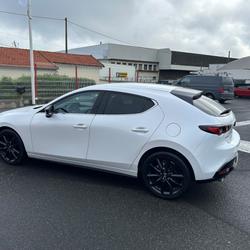 Mazda Mazda3 e-Skyactiv X M-Hybrid 186 Homura sans plomb 95 5 portes  (mai 2022) (co2 120) Clermont-Ferrand