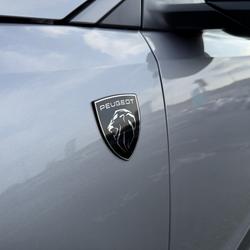 Peugeot 3008 1.2 HYBRID 145 E-DCS6 GT Yversay