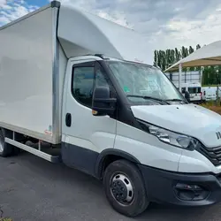 Iveco Daily 35C16H 3.0 CAISSE +HAYON 750KG Clermont