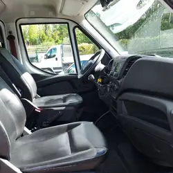 Iveco Daily 35C16H 3.0 DOUBLE CABINE +COFFRE occasion - Clermont - photo 2/10