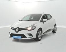 Renault Clio - IV dCi 75 E6C Trend - 10 390 €