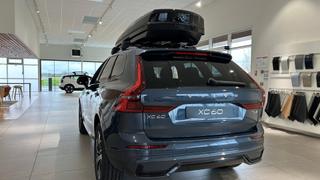 Volvo XC60  - photo 2