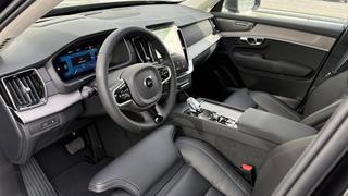 Volvo XC90  - photo 1