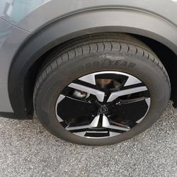 Peugeot 2008 PureTech 100 S&S ALLURE Brindas