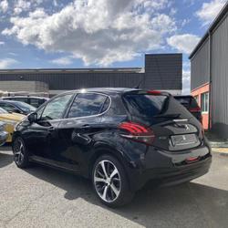 Peugeot 208 1.6 BlueHDi 120 CH FINITION FELINE Carpiquet
