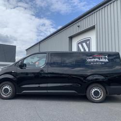 Toyota Proace 2.0 140 CH D-4D Combi Medium 9 PLACES GARANTIE CONSTRUCTEUR TVA RECUPERABLE Carpiquet