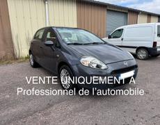Fiat Punto - 1.3 MULTIJET 16V 75CH ITALIA BUSINESS 5P - 2 000 €