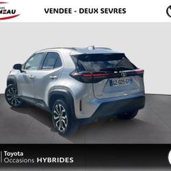 Toyota Yaris Cross 116h Design AWD-i MY22 occasion - Cheffois - photo 2/24