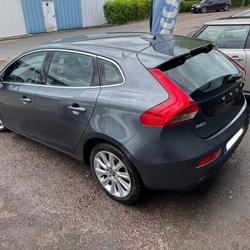 Volvo V40 D2 115CH START&STOP MOMENTUM Bretteville-sur-Odon