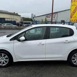 Peugeot 208 1.5 HDi 100ch 2 PLACES B&eacute;d&eacute;e