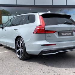 Volvo V60 T6 AWD Hybride Rechargeable 253 ch + 145 ch Geartronic 8 Plus Style Dark occasion - Saint-Ouen-l'Aum&ocirc;ne - photo 3/41