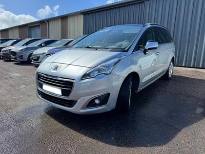 Peugeot 5008 - 2.0 BLUEHDI 150CH ALLURE S&S 7PL - 12 490 €