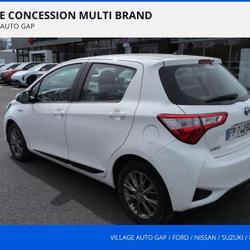 Toyota Yaris 100h Dynamic 5p RC19 Gap