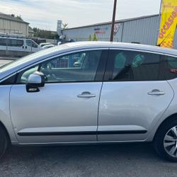 Peugeot 3008 1.6 BlueHDi 120ch Allure EAT6 B&eacute;d&eacute;e