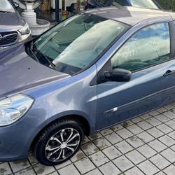 Renault Clio 3 CONFORT DYNAMIQUE 1.2 16V Nouvoitou