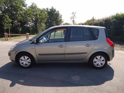Renault Scenic 2 - 1.5 DCI - 6 980 €