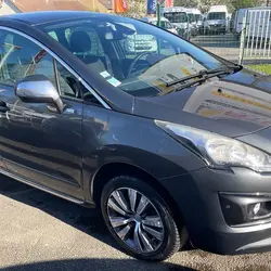 Peugeot 3008 1.6 BLUEHDI 120CH STYLE II S&S Alen&ccedil;on